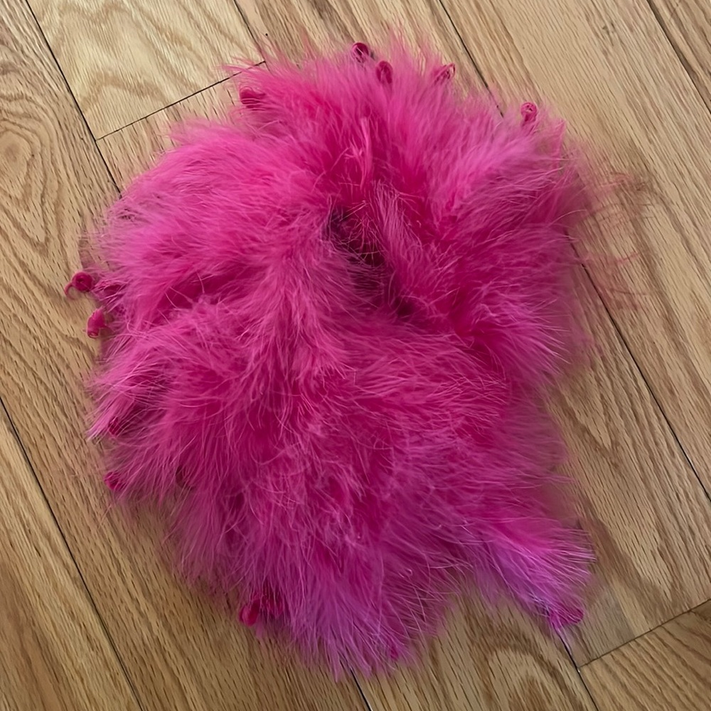 Vintage hot pink feather hat baret